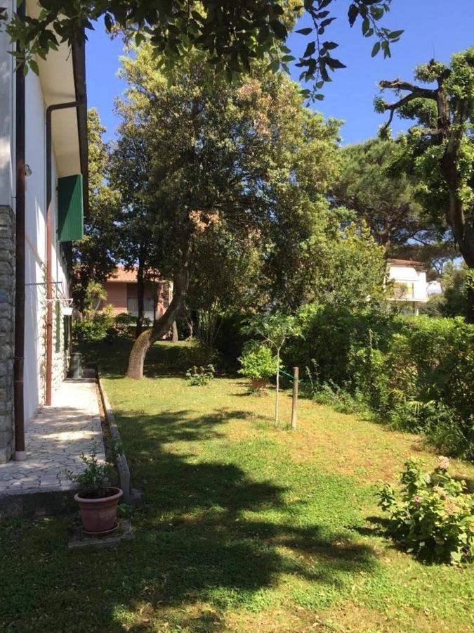 Villa Aurora Tirrenia Bagian luar foto